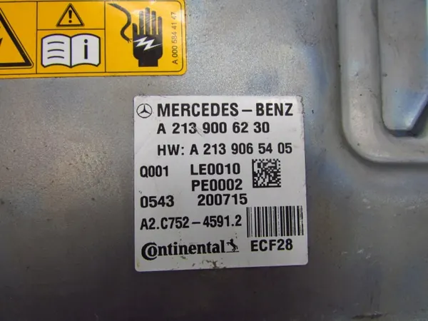 Mercedes Spänningsomvandlare OEM A2139065405 Begagnad image 7