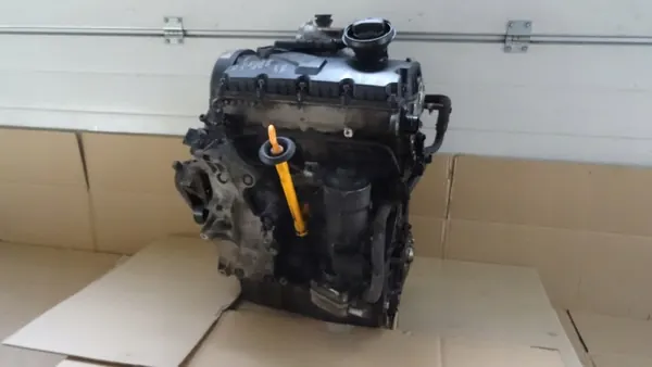 Motor 1.9 TDI BKC usado para Audi A3 8P, VW Golf V image 4