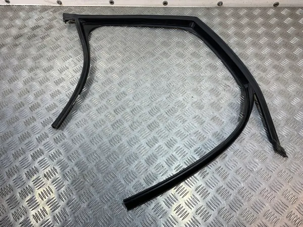 Mini Cooper F60 etuoven ikkunatiiviste OEM 7390094A110 image 2