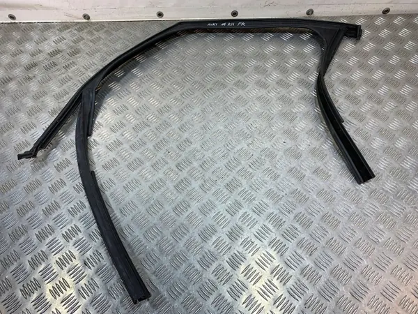 Mini Cooper F60 etuoven ikkunatiiviste OEM 7390094A110 image 5