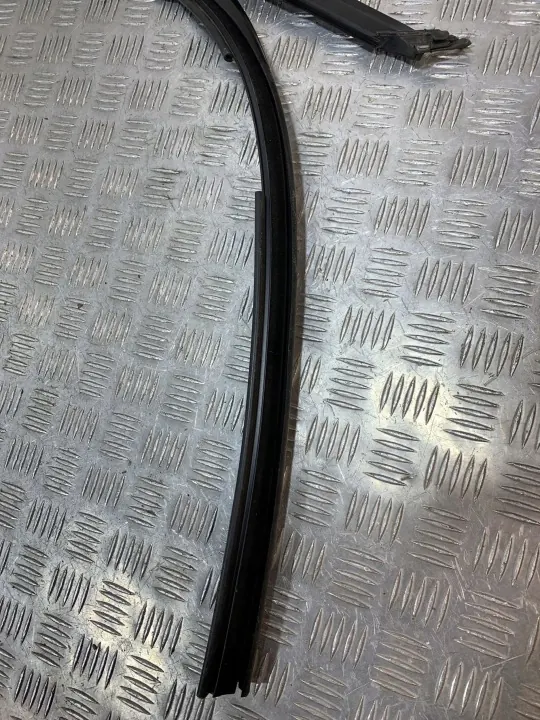 Mini Cooper F60 etuoven ikkunatiiviste OEM 7390094A110 image 7