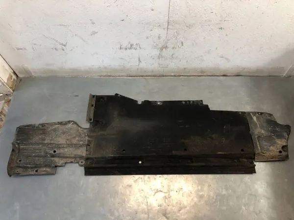 Left Underbody Shield OEM 8K0825207D for Audi A5 8T image 2