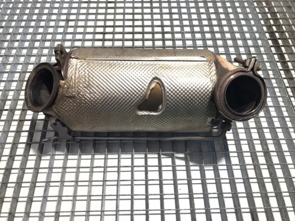 Catalizador OEM A9074900701 para Mercedes Sprinter image 2
