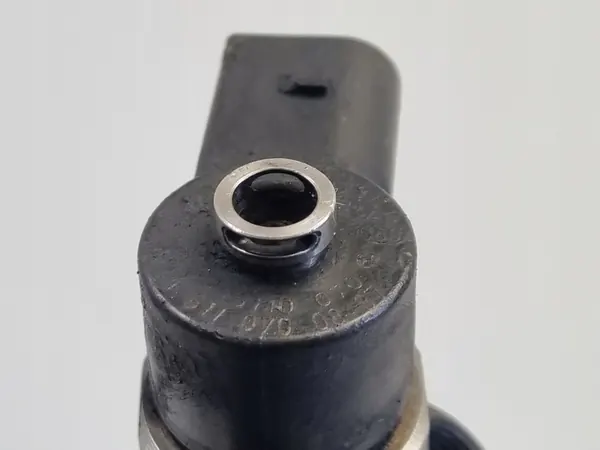 Injecteur Bosch 0445110070 Mercedes Sprinter 2.2 image 2