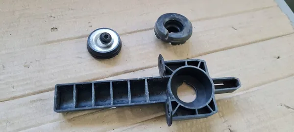 A6 C8 4K Kylarfäste 4K0805201 A7 4K image 9