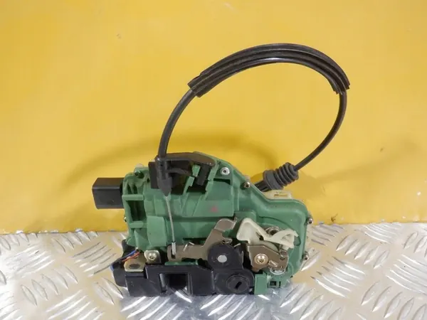 VW BORA RECHTS HINTEN TÜRSCHLOSS 3B4839016AE image 3