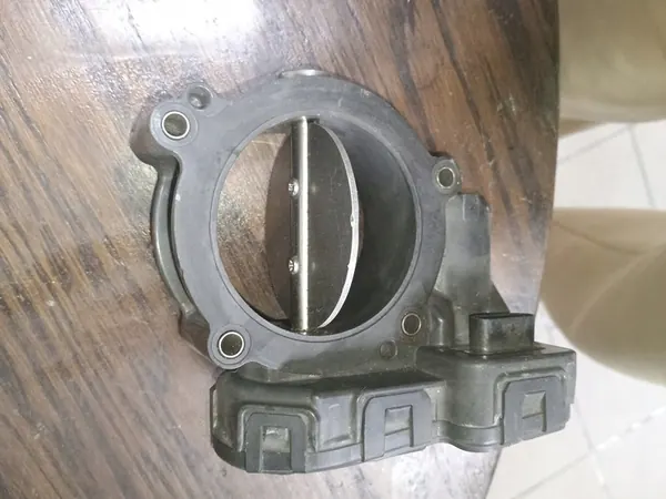 Corpo de borboleta A6510900370 A6510900470 image 3