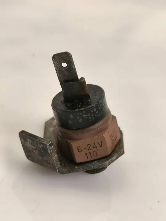 Sensor Temperatura Líquido Audi 80/90/S2 B4 OEM 053919521 image 3