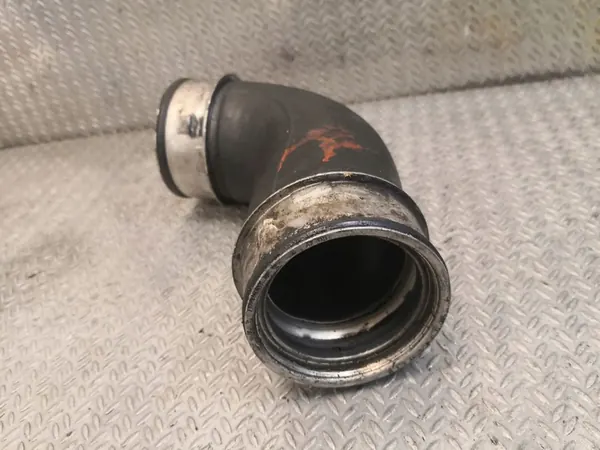 Mercedes-Benz E W211 Intercooler-Schlauch image 3