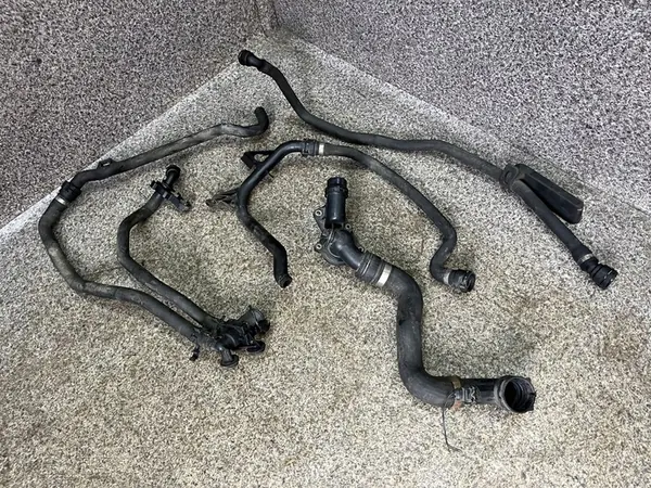 Vesimanifoldsähkösäätöletku BMW X3 E83 2.5i M54 image 2