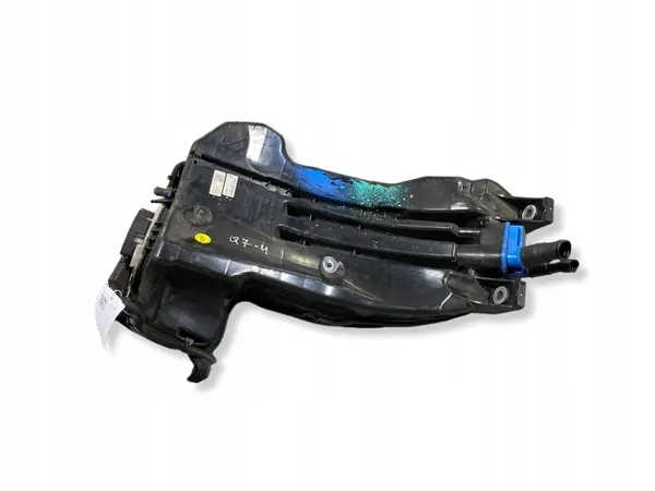Tanque AdBlue Audi Q7 OEM 4M0131878BE Usado image 2