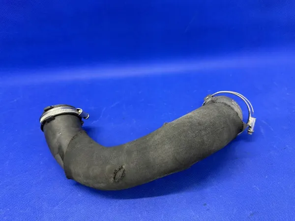 AUDI A6 A7 C7 3.0 TDI Intercooler Schlauch 4G0145738AB image 2