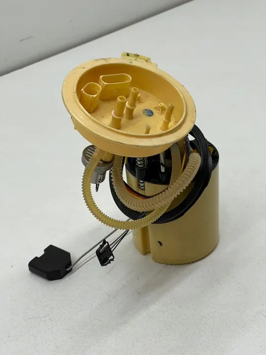 Bomba de combustível AUDI A6 C7 2.0 / 3.0 TDI OEM image 2