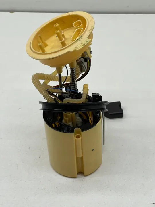 Bomba de combustível AUDI A6 C7 2.0 / 3.0 TDI OEM image 3