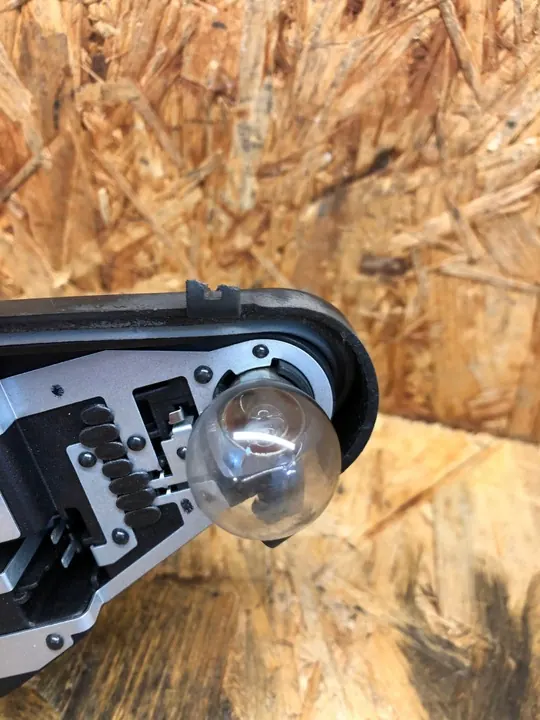 BMW 3 F31 Vänster Baklampfäste 63217313047 image 2