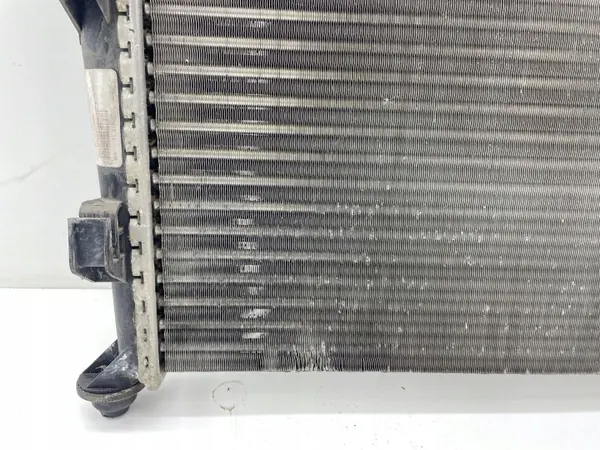 Radiateur d'eau Mercedes-Benz OEM 1685000208 Occasion image 9