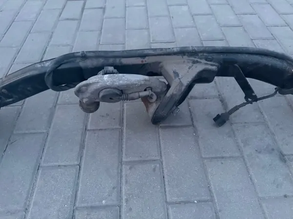 Barre de remorque VW TIGUAN II OEM 5NA803881P - Occasion image 3