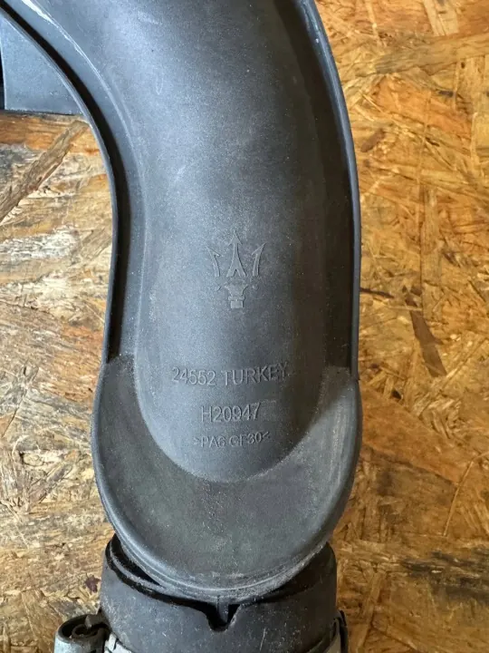 Maserati Intercooler-putki OEM - Kokonainen Turbo-sarja image 4