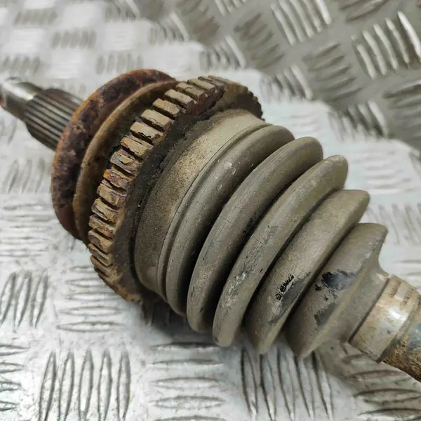 Vänster bakaxel HYUNDAI SANTA FÉ II 2.2L diesel image 3