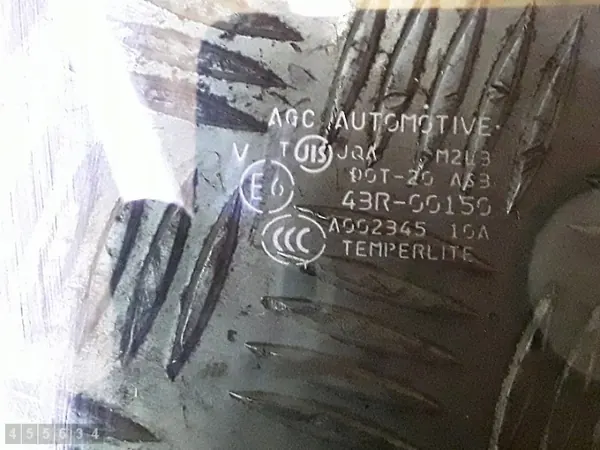 Vitre de porte Mitsubishi Eclipse Cross OEM e643r00150 image 3