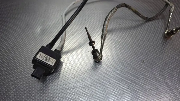Sensor Temperatura Escape OEM 8S0919519 Audi RS3 8V image 2