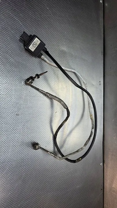 Sensor Temperatura Escape OEM 8S0919519 Audi RS3 8V image 3