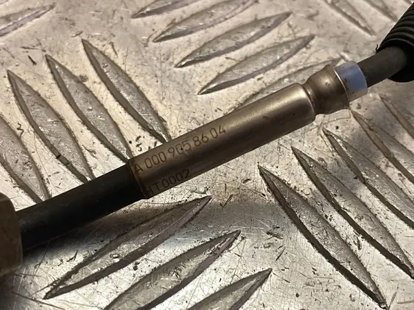 Sensor de temperatura de escape Mercedes-Benz GLS X166 2016 A0009058604 image 2