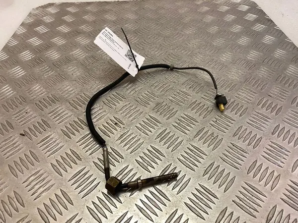 Sensor de temperatura de escape Mercedes-Benz GLS X166 2016 A0009058604 image 3