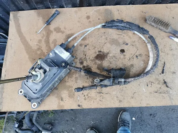 Vaihteensiirtovipu + kaapelit Audi A3 8L Lift 1.9 TDI image 2