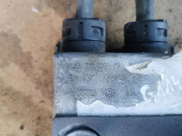 Vaihteensiirtovipu + kaapelit Audi A3 8L Lift 1.9 TDI image 7