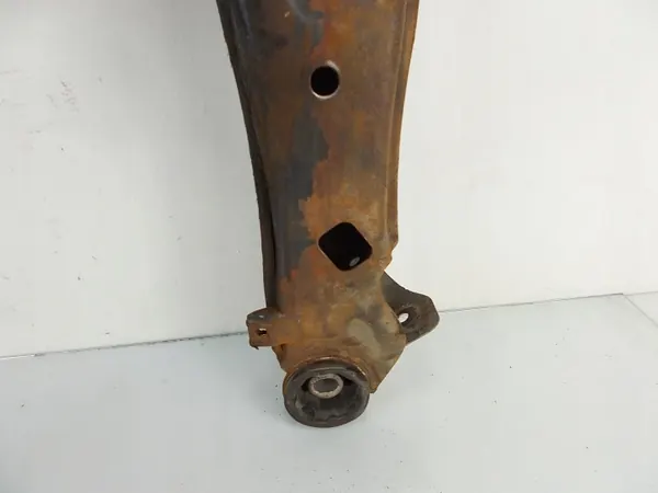 Begagnad Audi A4 B6 1.9 TDI AWX/AVF Motorfäste OEM HFHHFH image 6