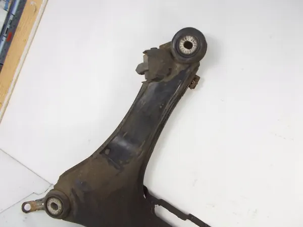 Begagnad Audi A4 B6 1.9 TDI AWX/AVF Motorfäste OEM HFHHFH image 8