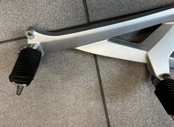Conjunto de Apoios de Pé Esquerdo BMW K 1300 GT K44 image 4