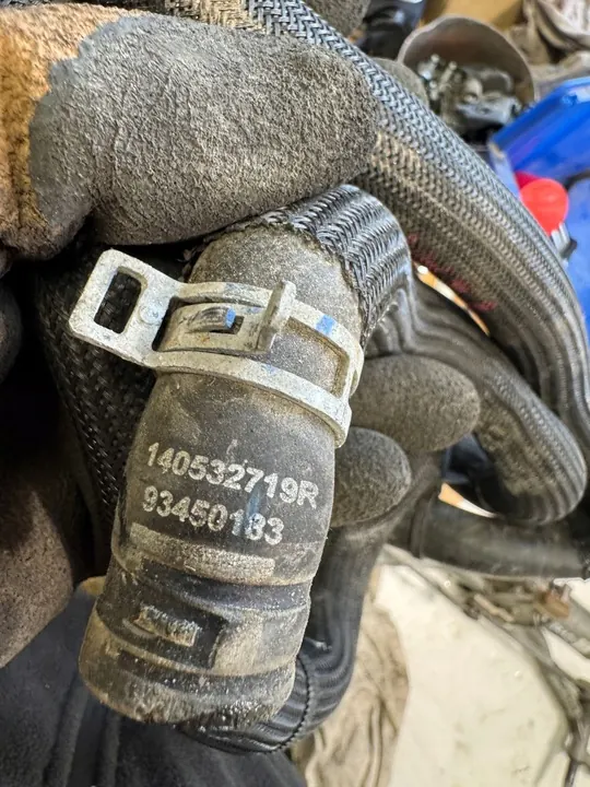 Conjunto de mangueiras da bomba de água Renault Trafic III 1.6 DCI image 5