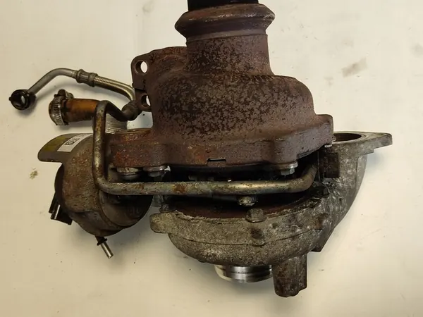 Turbo för Citroen Peugeot 1.6 EHDI 9686120680 image 6