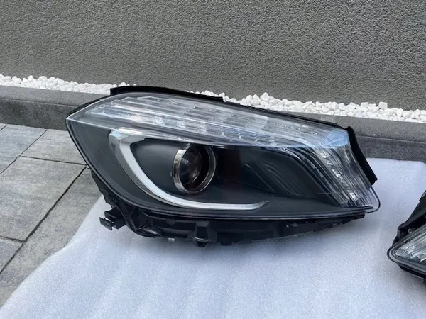Mercedes A-Klasse W176 Bi Xenon LED Koplampen image 4