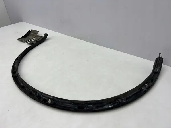 VW Touareg II Etu Oikea Lokasuoja Trim OEM 7P6853718F image 7