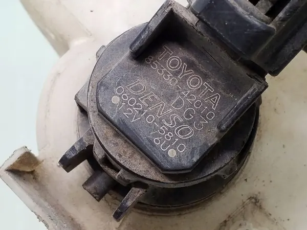 Ruitensproeierreservoir Toyota RAV4 image 7