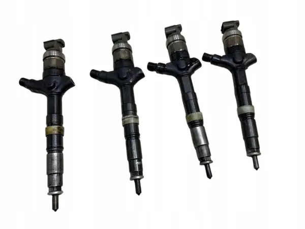 Injecteur Toyota Avensis T25 2.0 D4D 23670-0G010 image 2