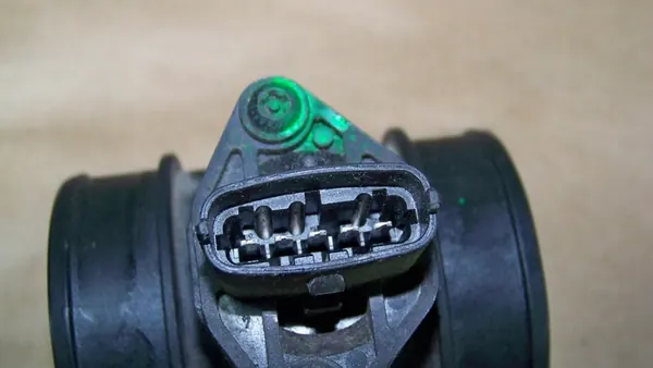 Mass Air Flow Sensor Opel Zafira A 1.8 OEM image 2