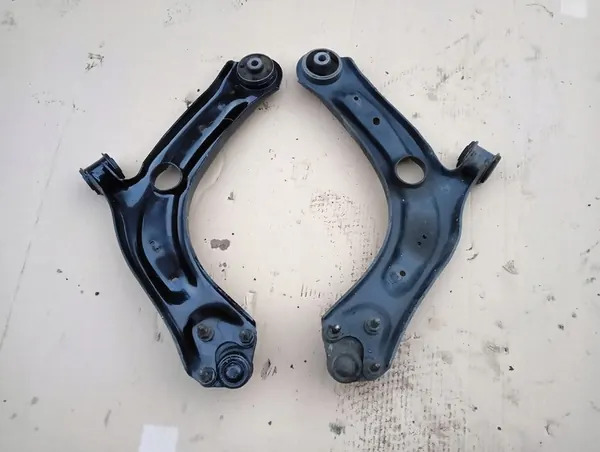 Braccio di Controllo Anteriore Sinistro Skoda Karoq 2017- image 3