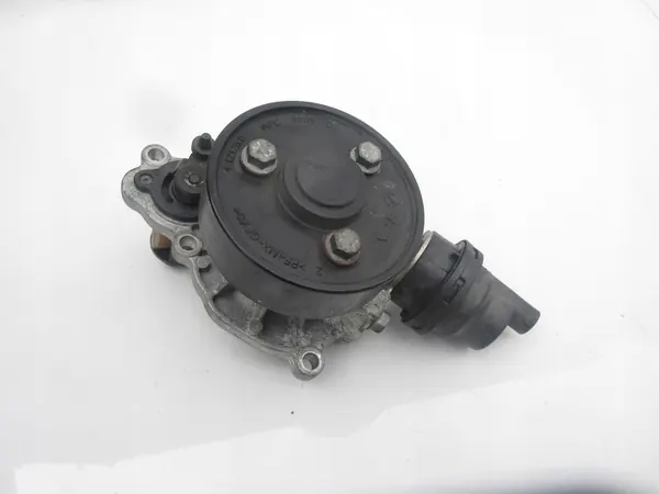 BMW F30 F31 F20 F21 G20 G21 G30 G31 G01 X3 Vattenpump image 3