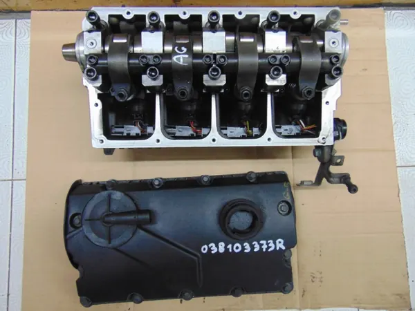 Tête de pompe injection OEM 045103272H VW Skoda 1.4TDI image 2