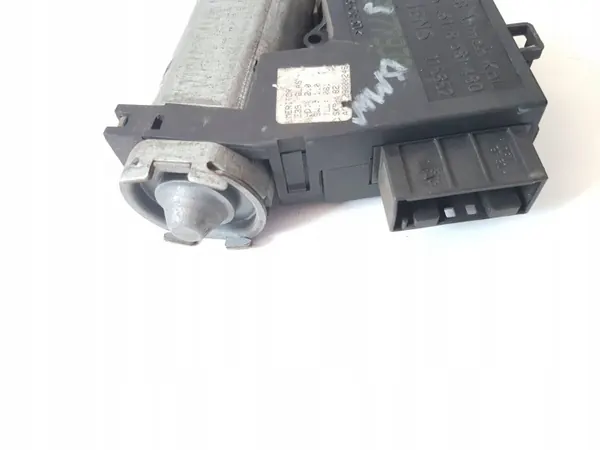BMW kattoluukun moottori OEM 115852 5-sarja E60/E61 image 5