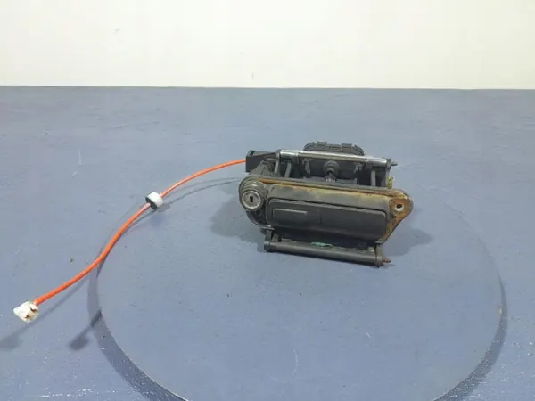 Mercedes S-Klasse W220 Heckklappengriff OEM A2207501293 image 2