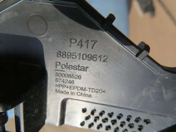 Soporte Polestar 2 OEM 8895109612 - Estado Usado image 7