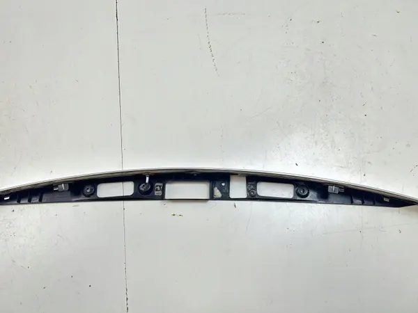 Barre d'éclairage plaque arrière Tesla Model S OEM 0885600C image 4