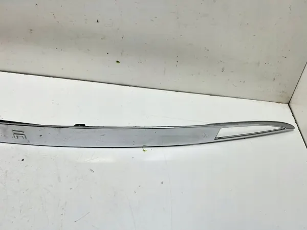 Barre d'éclairage plaque arrière Tesla Model S OEM 0885600C image 5