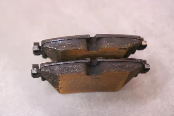 Discos e pastilhas dianteiros OEM 6880060 para BMW G image 6