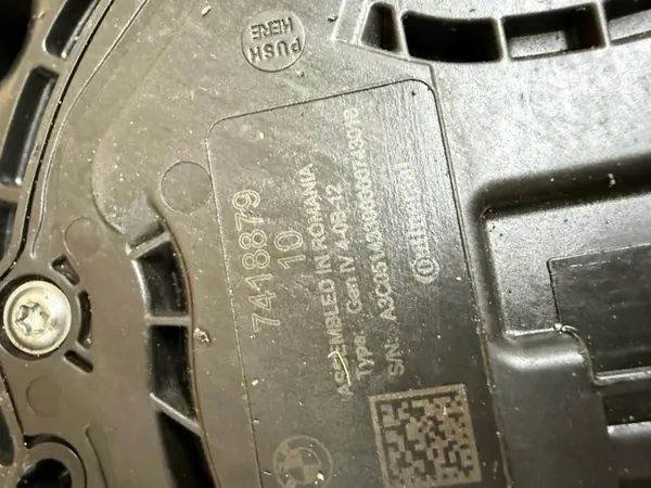 Tanque & Bomba AdBlue BMW OEM 7432453/7418879 - Usado image 7